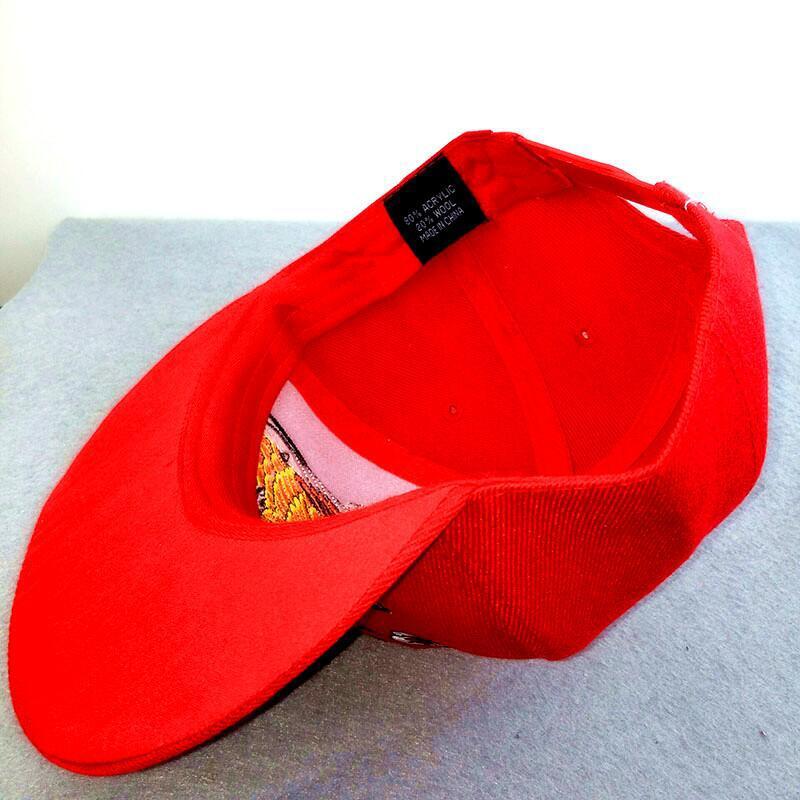 หมวกแก๊ปเบสบอลปักหมุดหมวกปีกแบ - Snapback Hat Flat บทวิจารณ์และราคา